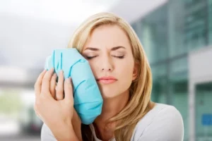 How Do I Stop My Dental Implant From Throbbing?